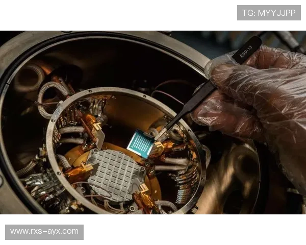 巴黎定位球再度发威，精准配合助力攻城拔寨